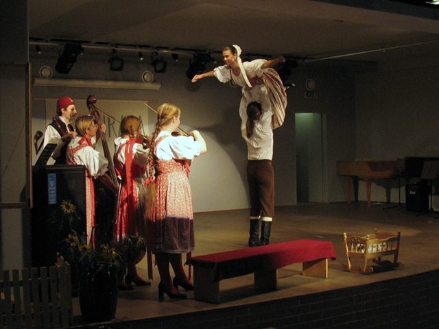 Dětská folklorní Zahrada - fotografie 7