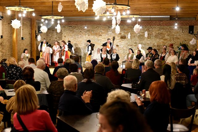Praha Běchovice - Adventní koncert - fotografie 110